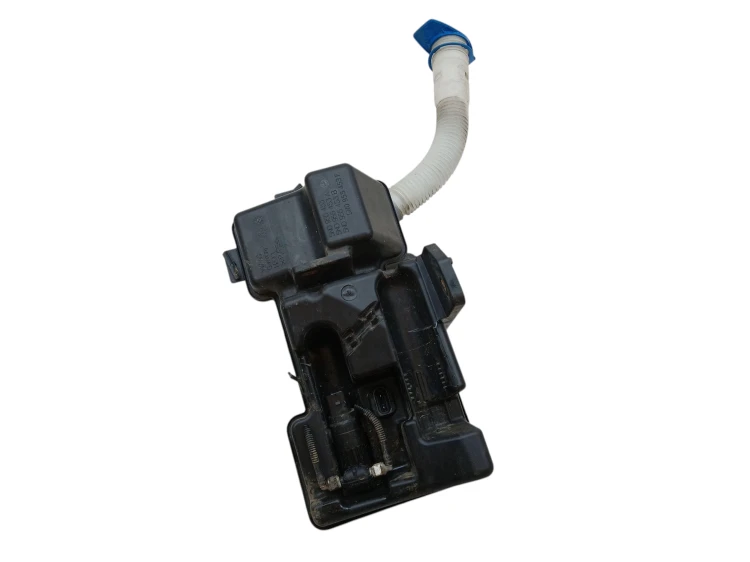 ZBIORNICZEK SPRYSKIWACZY VOLKSWAGEN TIGUAN I 5N LIFT (2011-2016) 2.0 TDI 17