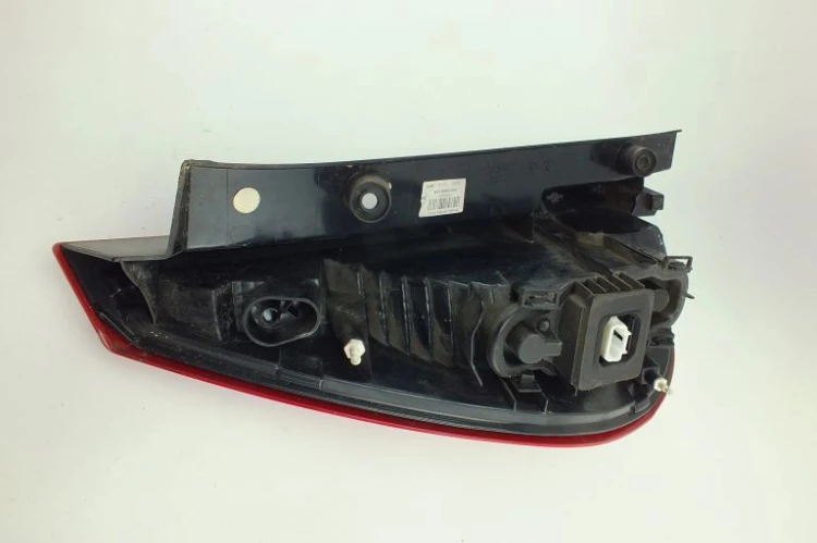 LAMPA PRAWY TYŁ RENAULT SCENIC III (2009-2013) 2.0 16V