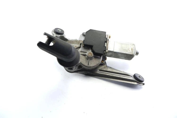 MECHANIZM WYCIERACZKI TYŁ TOYOTA AVENSIS T25 2.0 D4D 85130-05100
