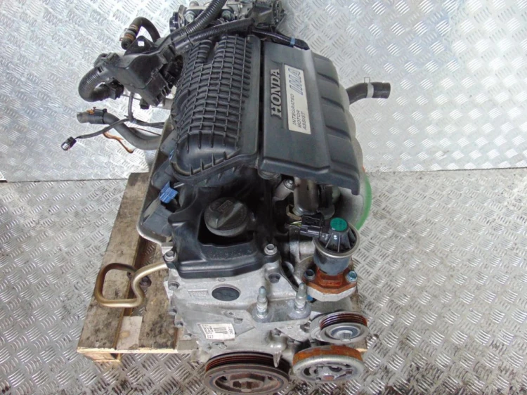 SILNIK KOMPLETNY HONDA CR-Z (2010-2012) 1.5 VTEC 124 LEA1