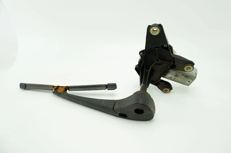 MECHANIZM WYCIERACZKI TYŁ RENAULT SCENIC II (2003-2005) 8200153458-B