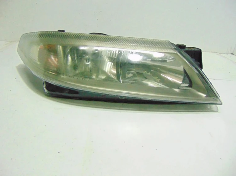 LAMPA PRAWY PRZÓD RENAULT LAGUNA II (2001-2005) 2.0 DCI