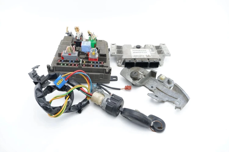ZESTAW STARTOWY CITROEN C5 I (2001-2004) 2.0 16V 9649410080