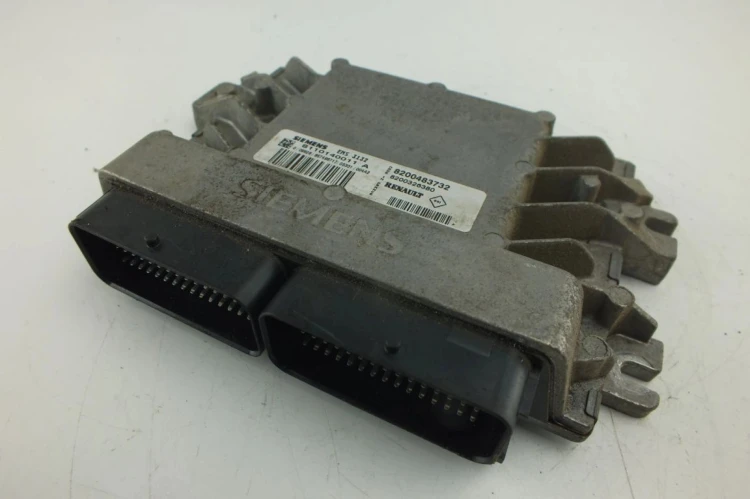 KOMPUTER STEROWNIK SILNIKA DACIA LOGAN MCV 1.6 8V 8200483732