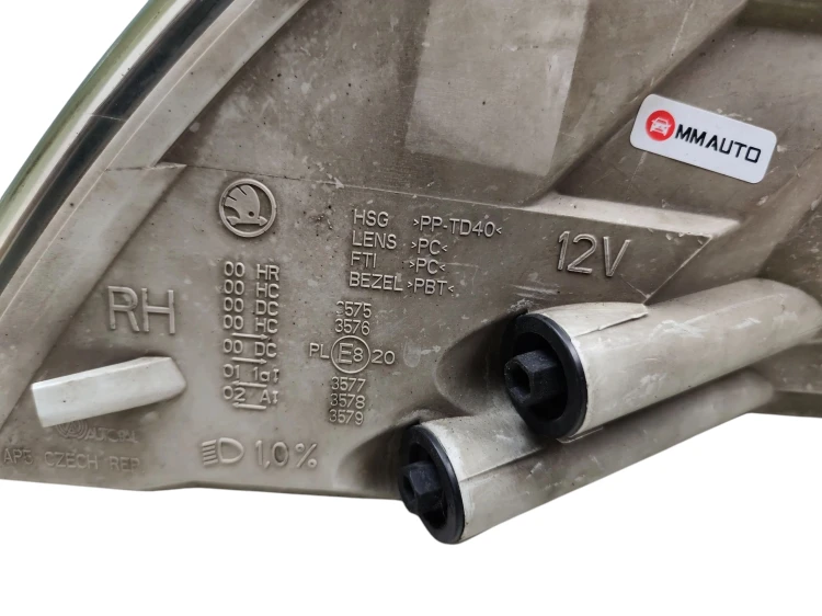 LAMPA PRAWY PRZÓD SKODA OCTAVIA II (2004-2008) 2.0 TFSI 200KM TYLKO JESLI J