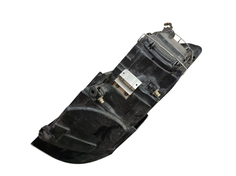 LAMPA LEWY PRZÓD VOLVO V50 (2004-2007) 2.0 D 136KM 30678912LH