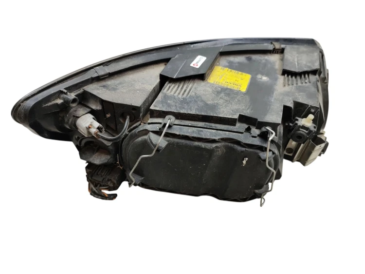 LAMPA LEWY PRZÓD VOLVO V50 (2004-2007) 2.0 D 136KM 30678912LH