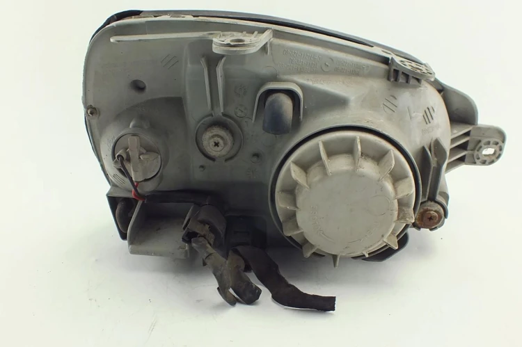 LAMPA LEWY PRZÓD HYUNDAI SANTA FE (2000-2006) 2.0 CRDI
