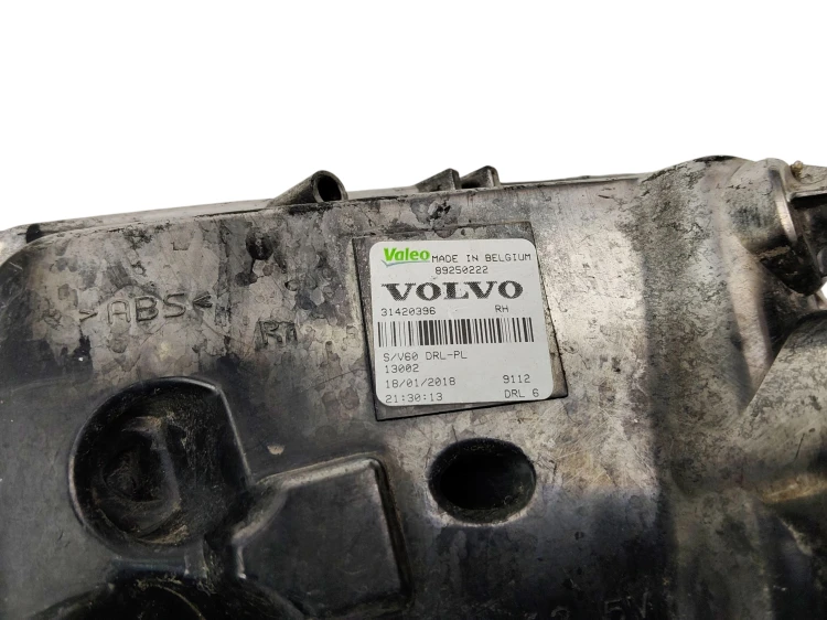 HALOGEN LED PRAWY VOLVO V60 I LIFT (2013-2018) 2.0 D4 190KM 31420396