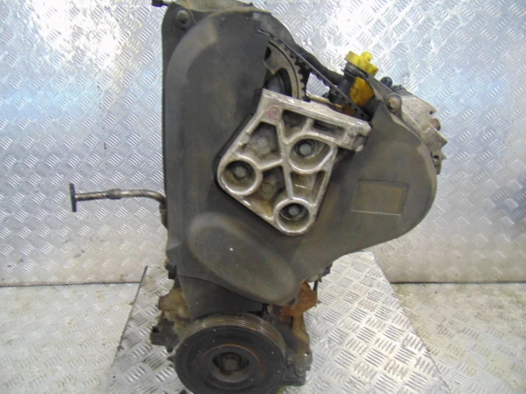 SILNIK SŁUPEK RENAULT MEGANE II LIFT (2005-2008) 1.9 DCI 110KM F9Q804