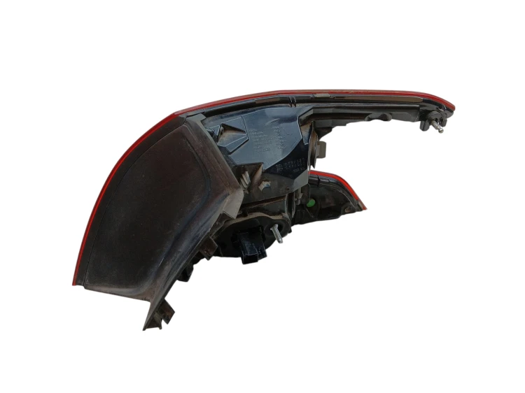 LAMPA LEWY TYŁ PEUGEOT 308 II T9 (2014-2017) 1.6 BlueHDI 120KM 9677817680