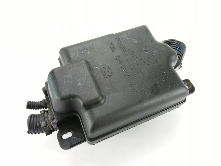 SKRZYNKA BEZPIECZNIKÓW FIAT GRANDE PUNTO (2005-2012)