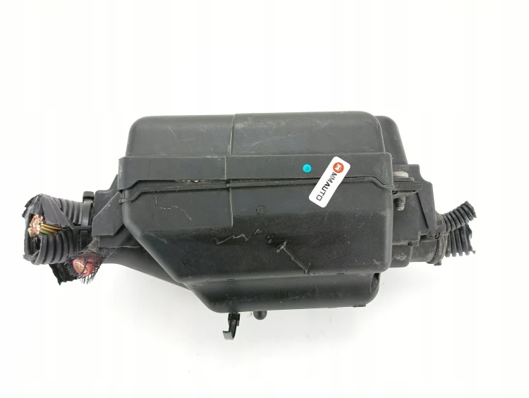 SKRZYNKA BEZPIECZNIKÓW FIAT GRANDE PUNTO (2005-2012)