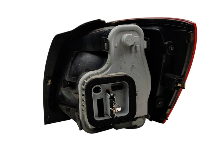 LAMPA LEWY TYŁ VOLKSWAGEN POLO V 6R (2009-2014) 1.4 16V 85KM 6R0945111