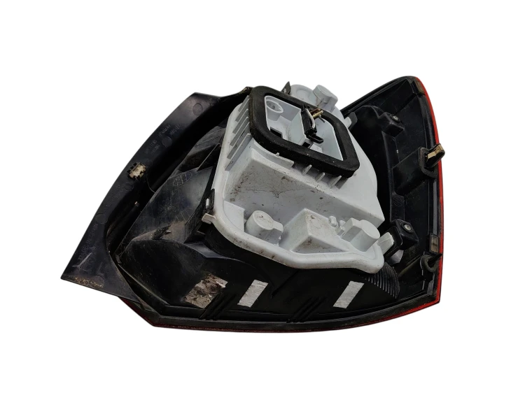 LAMPA LEWY TYŁ VOLKSWAGEN POLO V 6R (2009-2014) 1.4 16V 85KM 6R0945111