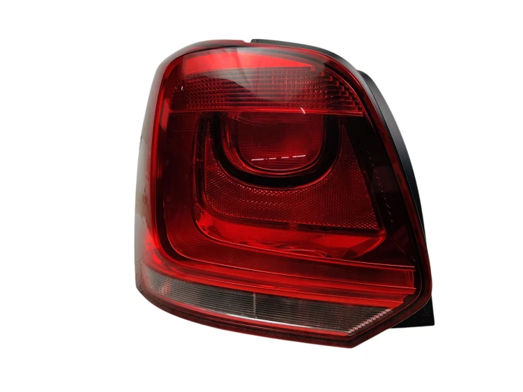 LAMPA LEWY TYŁ VOLKSWAGEN POLO V 6R (2009-2014) 1.4 16V 85KM 6R0945111