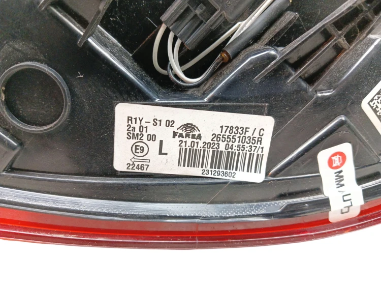 LAMPA LEWY TYŁ RENAULT CLIO V (2019-2023) 1.3 TCE 140KM 265551035R