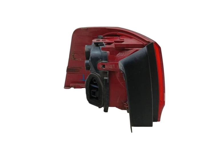 LAMPA PRAWY TYŁ VOLKSWAGEN SHARAN II 7N (2010-2015) 2.0 TDI 140KM 7N0945096