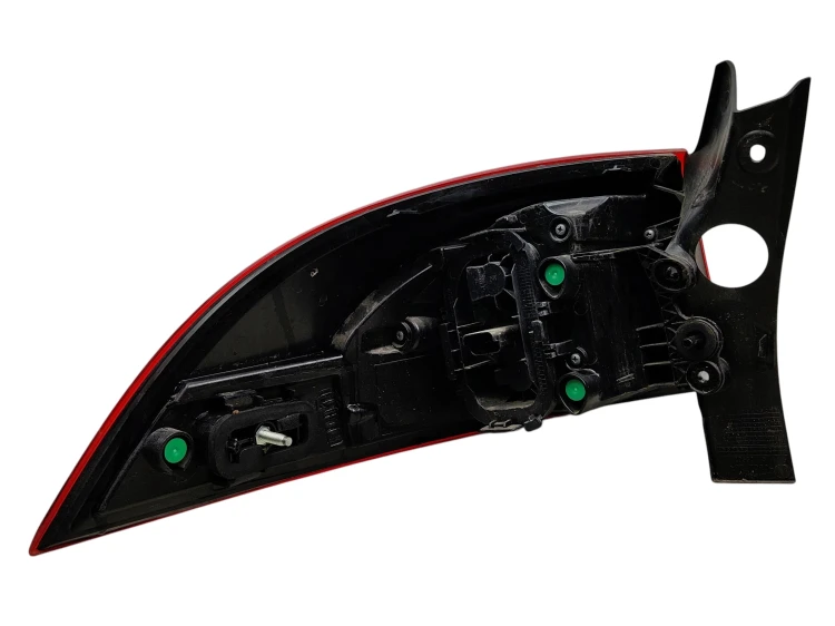 LAMPA PRAWY TYŁ RENAULT CLIO IV (2012-2016) 1.5 DCI 90KM