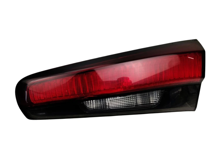 LAMPA PRAWY TYŁ W KLAPE FIAT TIPO (2015-2020) 1.4 16V 95KM 0521341550E