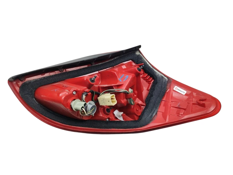 LAMPA LEWY TYŁ TOYOTA RAV4 III (2005-2008) 2.2 D4D 136KM