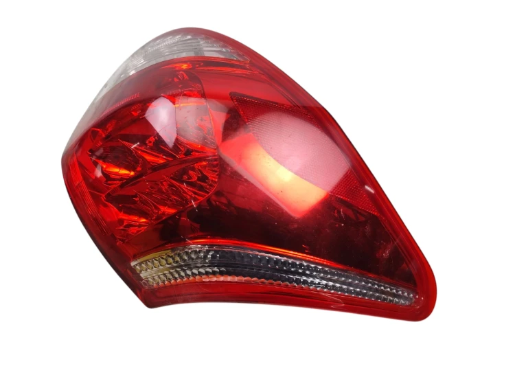 LAMPA LEWY TYŁ TOYOTA RAV4 III (2005-2008) 2.2 D4D 136KM