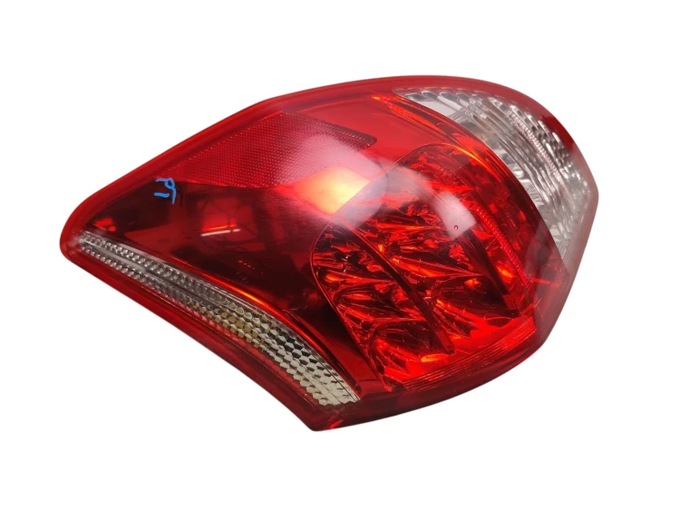 LAMPA PRAWY TYŁ TOYOTA RAV4 III (2005-2008) 2.2 D4D 136KM