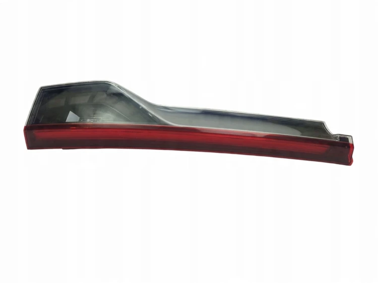 LAMPA PRAWY TYŁ W KLAPE HONDA HR-V III (2021-2024) 1.5 i-MMD 131KM 226-622B