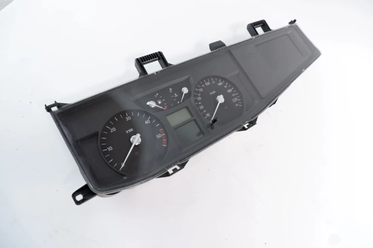 LICZNIK RENAULT VEL SATIS (2002-2009) 2.2 DCI 8200013676 C