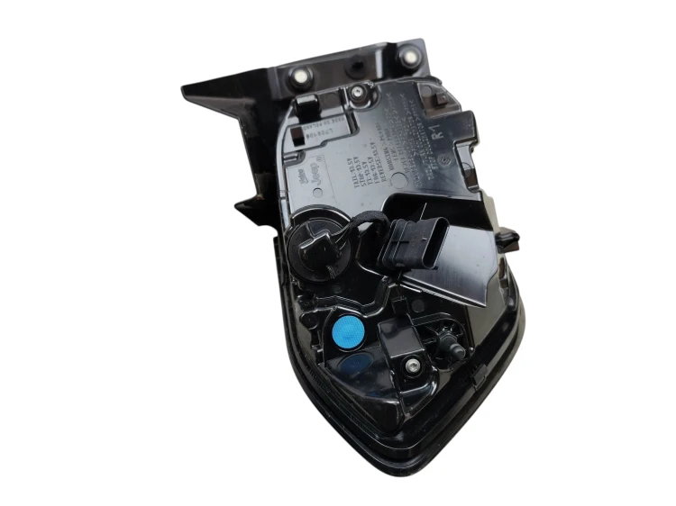 LAMPA PRAWY TYŁ JEEP AVENGER (2022-) 54 kWh 156KM 00521765050