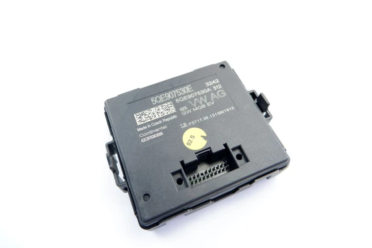 MODUŁ GATEWAY VOLKSWAGEN PASSAT B8 1.4 TSI GTE 5QE907530E