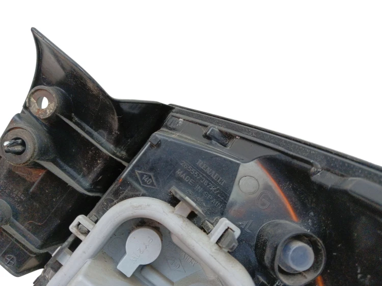 LAMPA LEWY TYŁ RENAULT CAPTUR I (2013-2017) 1.2 TCE 118KM 265557367R