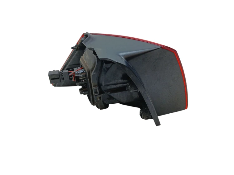 LAMPA PRAWY TYŁ VOLKSWAGEN GOLF VII (2012-2016) 1.6 TDI 110KM 5G0945096M