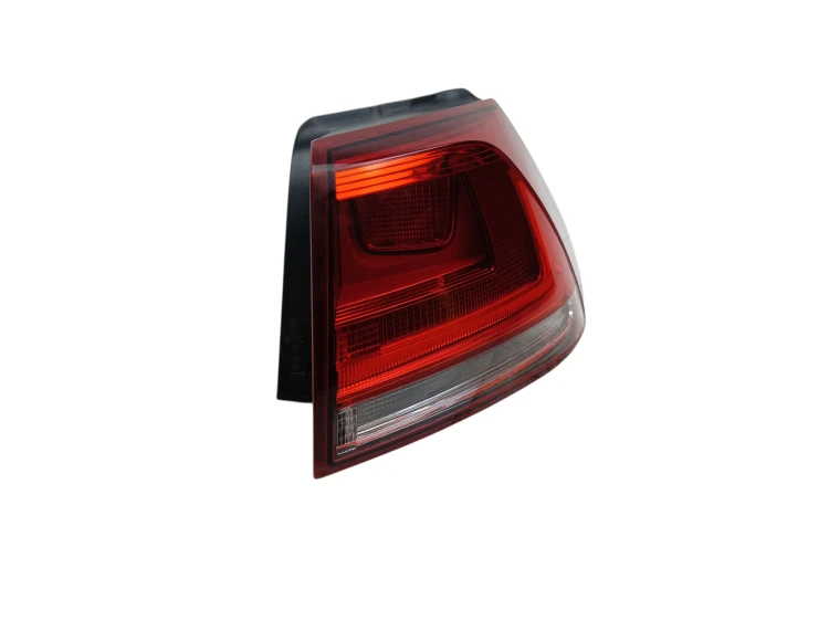 LAMPA PRAWY TYŁ VOLKSWAGEN GOLF VII (2012-2016) 1.6 TDI 110KM 5G0945096M