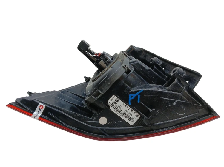 LAMPA PRAWY TYŁ VOLKSWAGEN GOLF VII (2012-2016) 1.6 TDI 110KM 5G0945096M