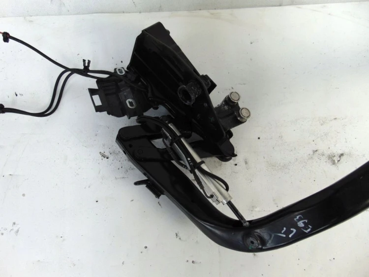 ZAWIAS MECHANIZM DACHU LEWY BMW E93 3.0 BENZ 200400094