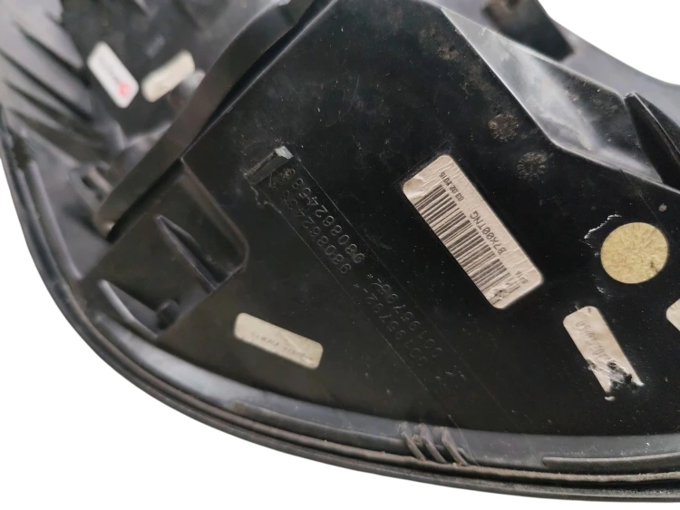 LAMPA PRAWY TYŁ CITROEN C4 II B7 LIFT (2015-2018) 1.2 THP 130KM 9808624380