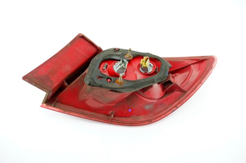 LAMPA LEWY TYŁ MAZDA 3 I BK (2003-2006) 1.4 16V 84KM
