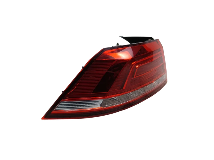 LAMPA LEWY TYŁ VOLKSWAGEN PASSAT B8 (2014-2019) 1.6 TDI 120KM