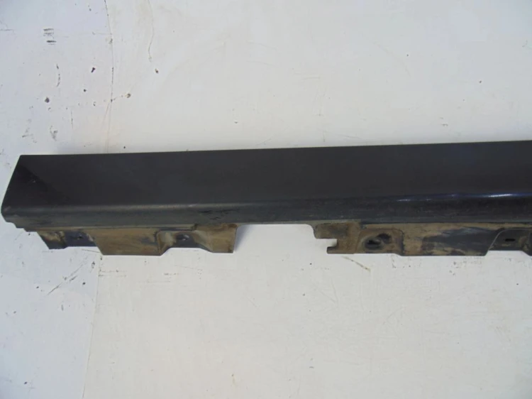 LISTWA PROGOWA LEWA BMW F11 (2010-2013) 2.0 D 184KM
