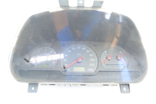 LICZNIK VOLVO V40 I (1995-2004) 1.9D 30857569