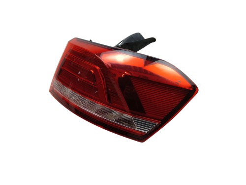 LAMPA PRAWY TYŁ VOLKSWAGEN PASSAT B8 (2014-2019) 2.0 TDI 150KM