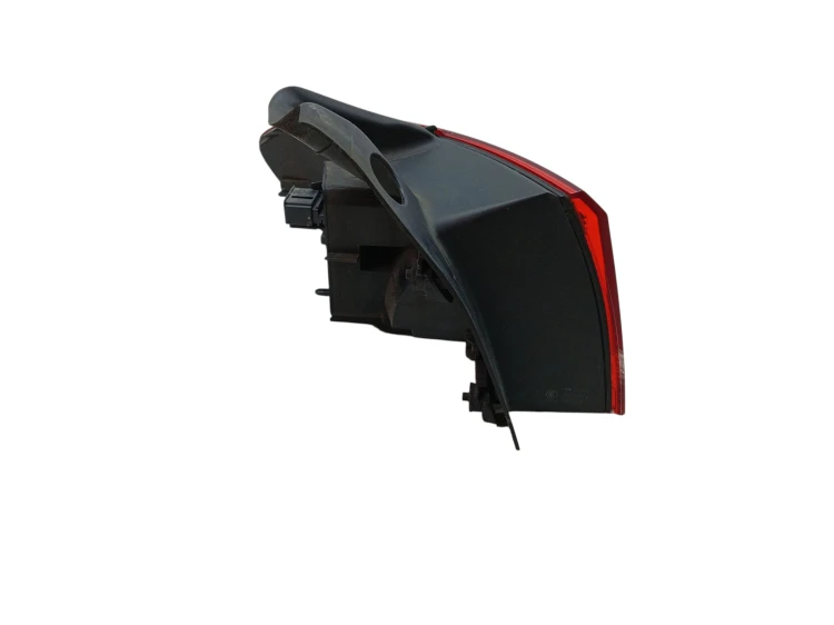 LAMPA PRAWY TYŁ VOLKSWAGEN PASSAT B8 (2014-2019) 2.0 TDI 150KM