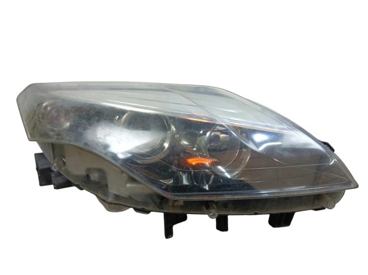 LAMPA PRAWY PRZÓD RENAULT LAGUNA III LIFT (2010-2015) 2.0 DCI 131KM 8990520