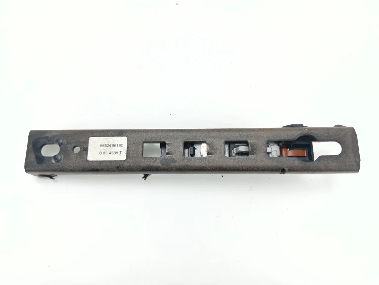 SUWAK REGULACJI PASA LEWY PRZÓD PEUGEOT 207 (2006-2009) 1.6 VTI 120KM 96526