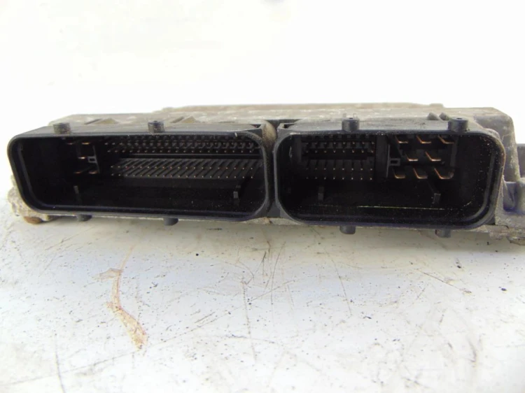 KOMPUTER STEROWNIK SILNIKA SKODA FABIA I 6Y 1.4 mpi 047906033D