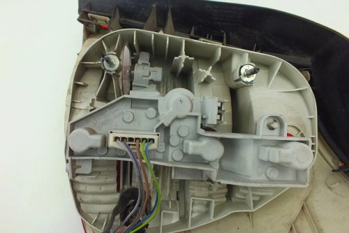LAMPA LEWY TYŁ BMW E81 LIFT(2007-2011) 116i N43B20 122KM