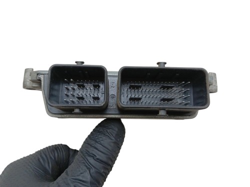 KOMPUTER STEROWNIK SILNIKA DACIA DUSTER I (2010-2013) 1.6 16V 105KM 2371008