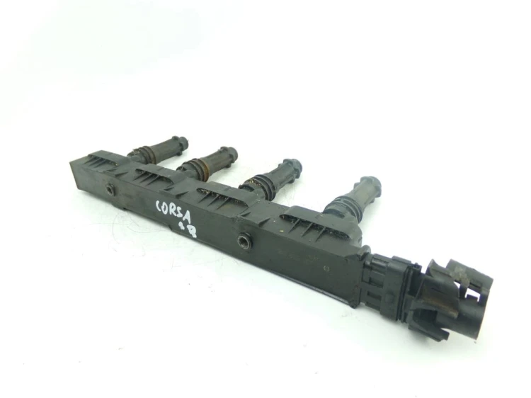 CEWKA ZAPŁONOWA OPEL CORSA C 1.0 12V 0221503015