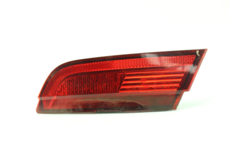 LAMPA PRAWY TYŁ W KLAPE JAGUAR XF I X250 (2007-2011) 3.0 D V6 211KM 8X2315K